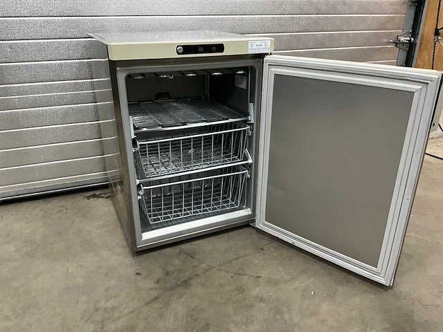 Gram f 200 re h rvs vrieskast - afbeelding 1 van  5