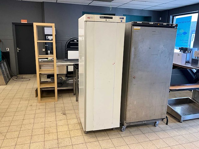 Gram k 410 lg koelkast - afbeelding 1 van  7