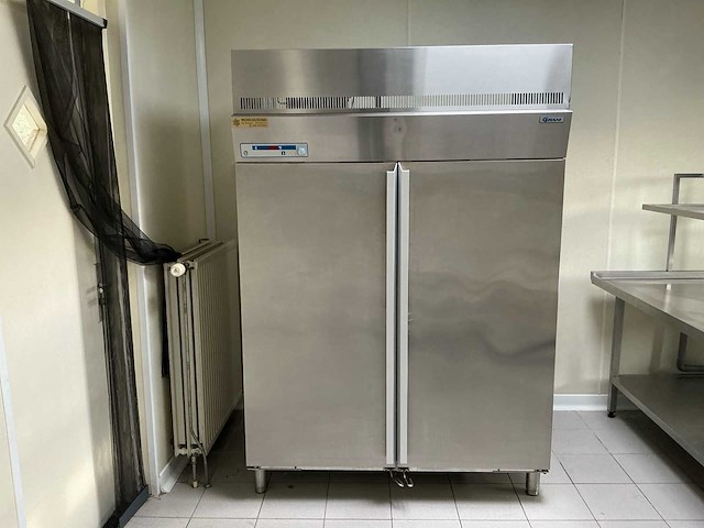 Gram k1270 d rhha professionele koelkast (dubbeldeurs) - afbeelding 1 van  16