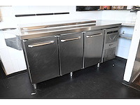 Gram k1807 csg sl dl/dl rvs koelwerkbank met ingebouwde saladière