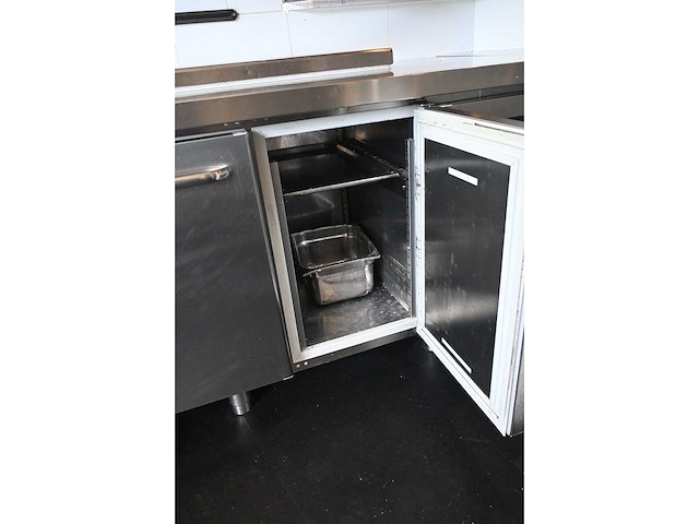 Gram k1807 csg sl dl/dl rvs koelwerkbank met ingebouwde saladière - afbeelding 5 van  8