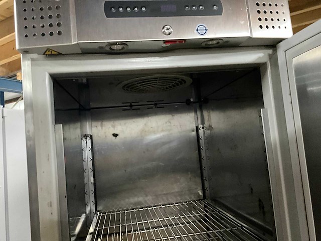 Gram plus m 660 rvs koelkast - afbeelding 4 van  7