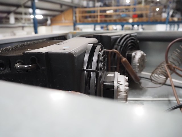 Gram - afbeelding 5 van  6