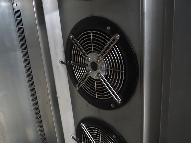 Gram - afbeelding 12 van  15