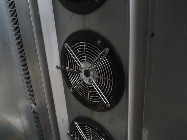 Gram - afbeelding 13 van  15