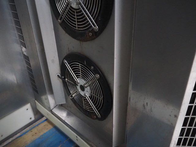 Gram - afbeelding 14 van  15