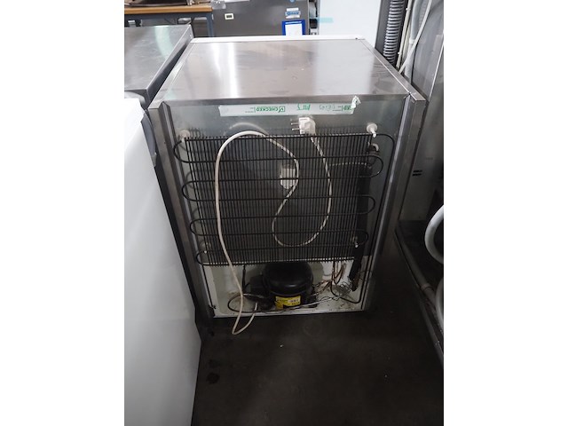 Gram - afbeelding 3 van  9