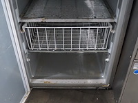 Gram - afbeelding 4 van  9