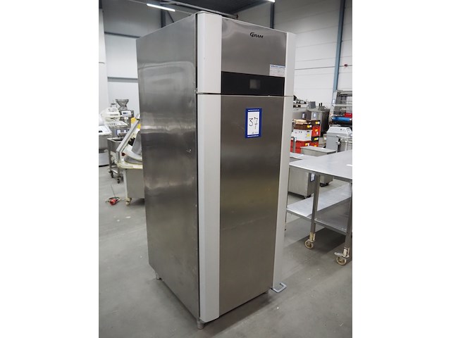 Gram - afbeelding 1 van  13