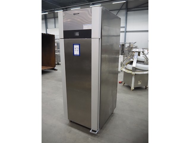 Gram - afbeelding 6 van  13