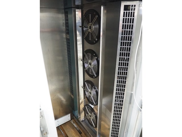 Gram - afbeelding 7 van  10