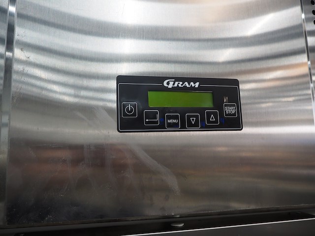 Gram - afbeelding 8 van  10