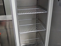 Gram - afbeelding 4 van  7