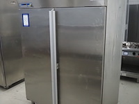 Gram - afbeelding 1 van  7