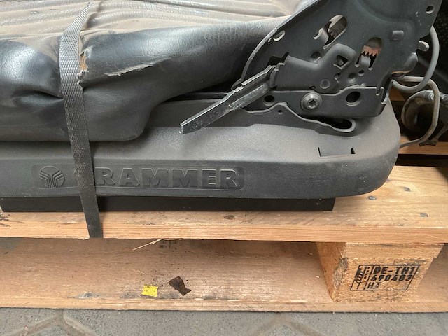 Grammer heftruck stoel (4x) - afbeelding 3 van  3
