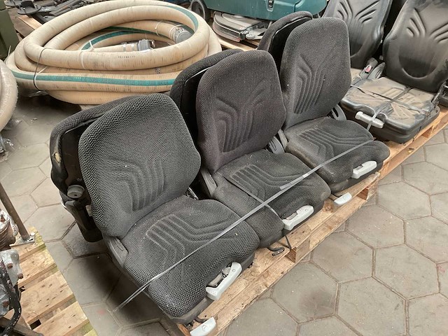 Grammer heftruck stoel (6x) - afbeelding 1 van  3