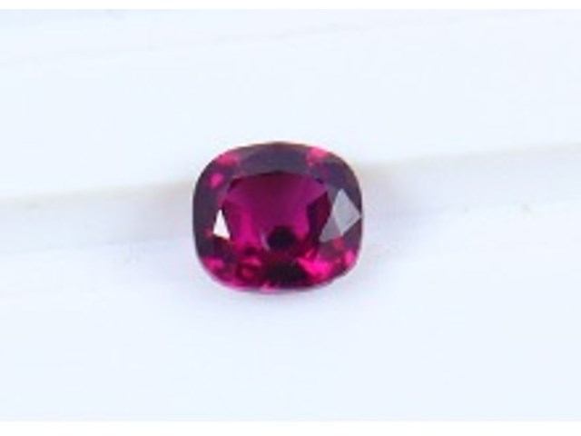 Granaat - 0.94 carat natuurlijke almandien pyroop granaat - afbeelding 1 van  4