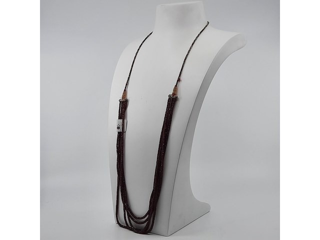 Granaatkralen collier, paar oorstekers en 1x hanger - afbeelding 12 van  19