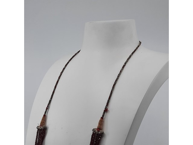 Granaatkralen collier, paar oorstekers en 1x hanger - afbeelding 15 van  19