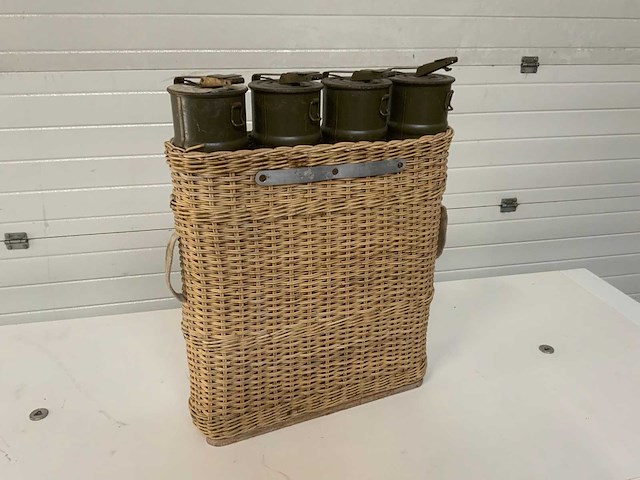 Granaten korf - afbeelding 1 van  4