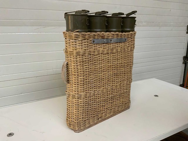 Granaten korf - afbeelding 4 van  4