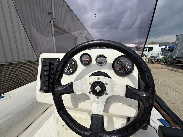 Grand goldenline rib boot met trailer en buitenboordmotor 75pk - afbeelding 1 van  35
