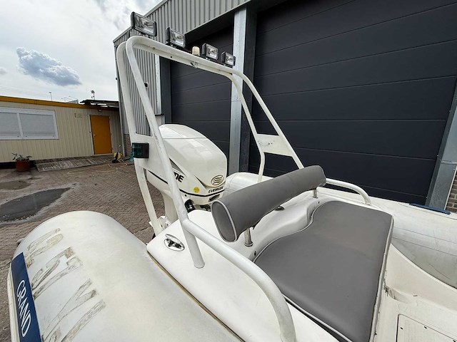 Grand goldenline rib boot met trailer en buitenboordmotor 75pk - afbeelding 12 van  28