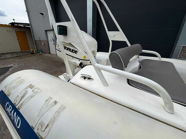 Grand goldenline rib boot met trailer en buitenboordmotor 75pk - afbeelding 18 van  28