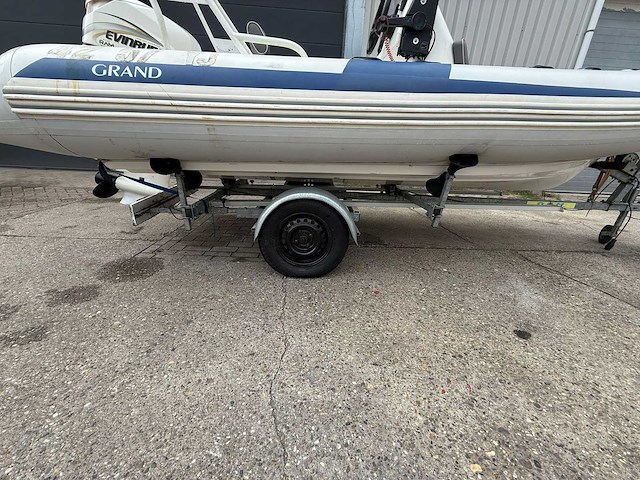 Grand goldenline rib boot met trailer en buitenboordmotor 75pk - afbeelding 20 van  28