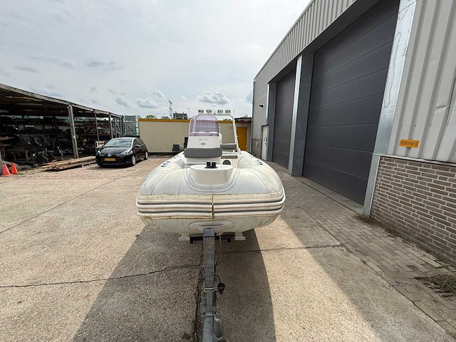 Grand goldenline rib boot met trailer en buitenboordmotor 75pk - afbeelding 27 van  28