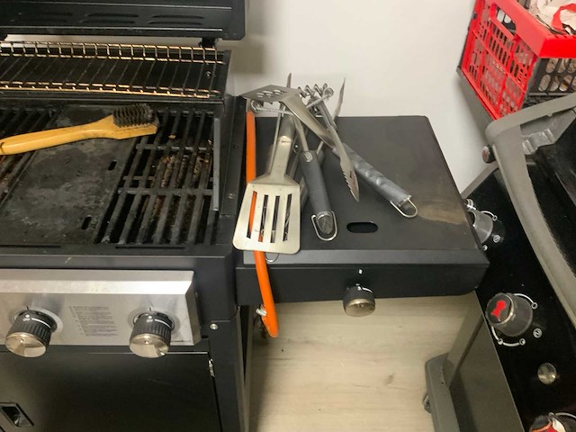 Grandhall gas bbq - afbeelding 3 van  4