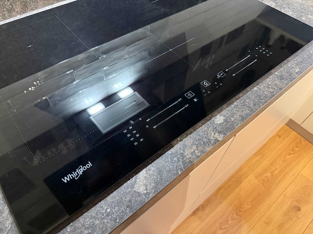 Grando - a serie 4000 - showroomkeuken - afbeelding 5 van  26