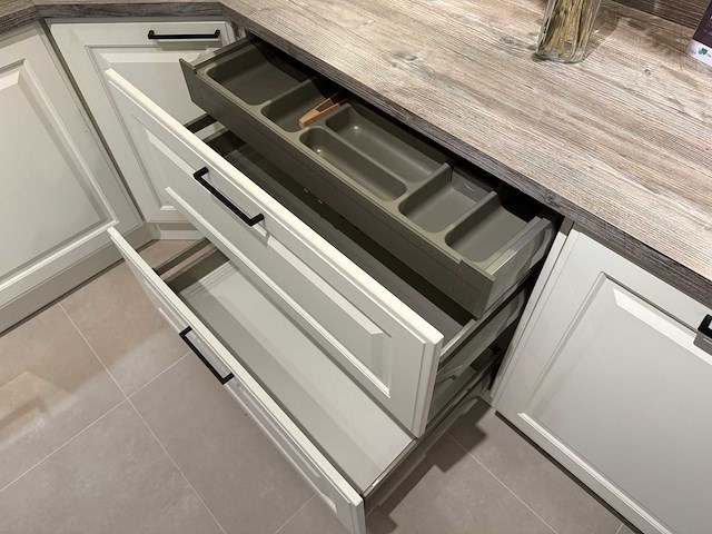 Grando - classic - showroomkeuken - afbeelding 23 van  27