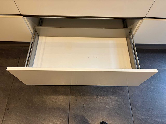 Grando keuken met falmec / whirlpool apparatuur - afbeelding 2 van  16
