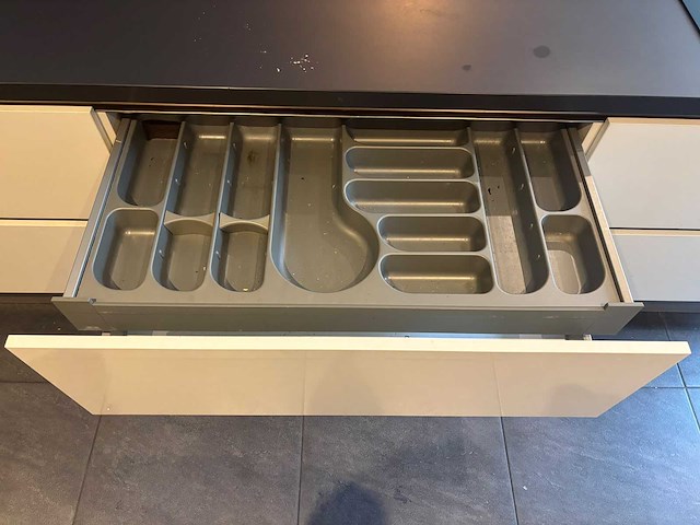 Grando keuken met falmec / whirlpool apparatuur - afbeelding 2 van  22