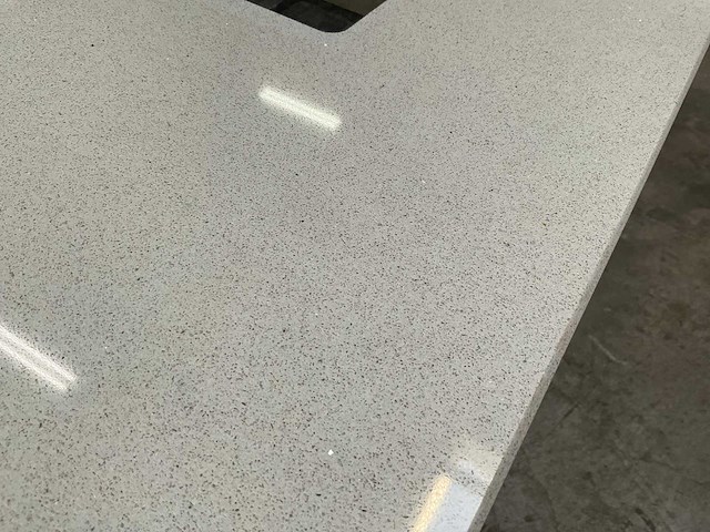 Granieten eiland keuken werkblad - afbeelding 2 van  5