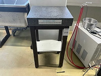 Granieten laboratoriumtafel - afbeelding 1 van  3