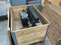 Granieten vlaktafelonderdelen en radio ontvangst versterker - afbeelding 1 van  8