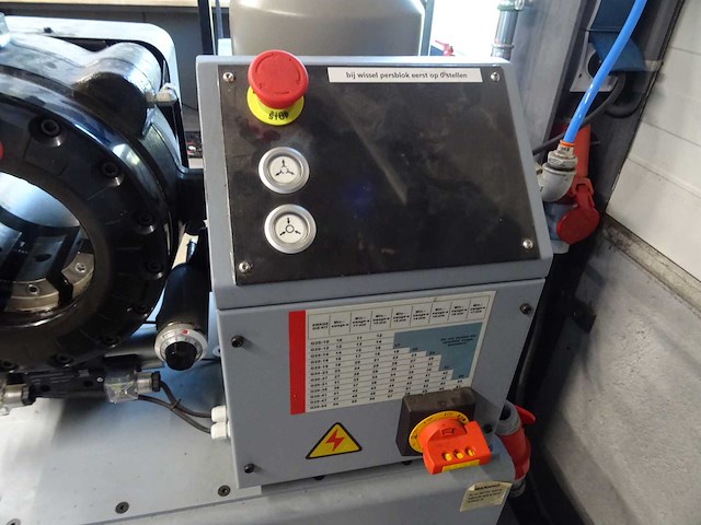 Granit - 2022 - g20 - slangenpers - afbeelding 4 van  8