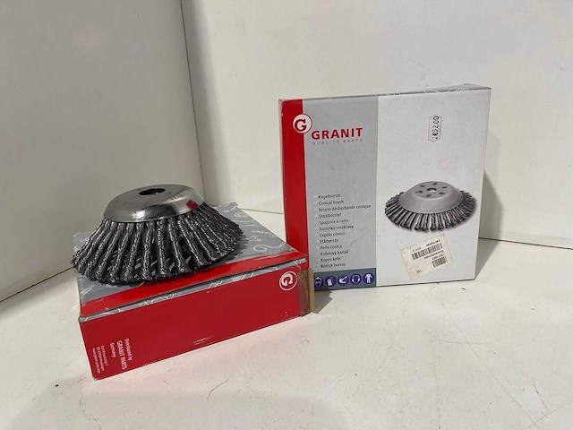 Granit - grote staalborstel (2x) - afbeelding 1 van  2