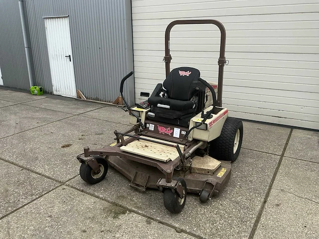 Grasshopper zero-turn zitmaaier - afbeelding 1 van  15