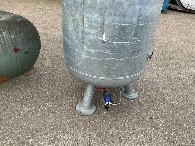 Grasso l830/8 luchtcompressor en voorraadtank - afbeelding 2 van  16