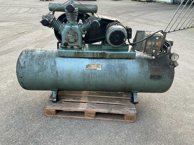 Grasso l830/8 luchtcompressor en voorraadtank - afbeelding 10 van  16