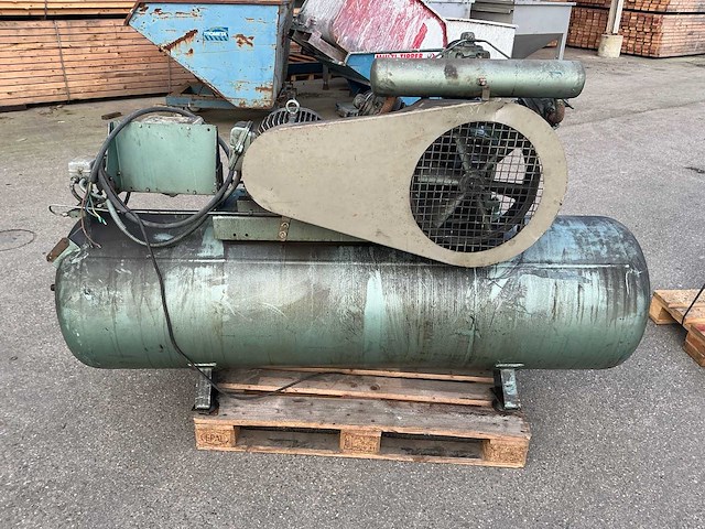 Grasso l830/8 luchtcompressor en voorraadtank - afbeelding 13 van  16