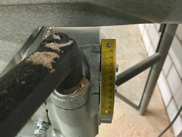 Graule radiaalafkortzaagmachine - afbeelding 8 van  9