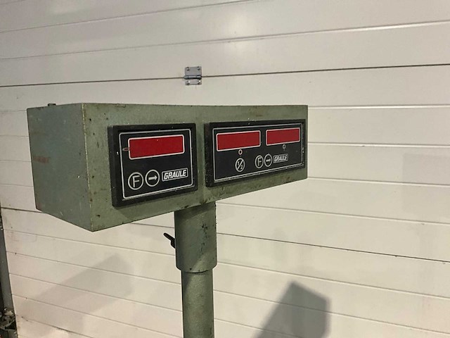 Graule uas raveelzaagmachine v.v. aanvoertafel - afbeelding 2 van  10