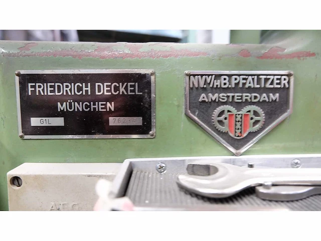 Graveermachines en freesslijpmachine (3x) - afbeelding 3 van  7