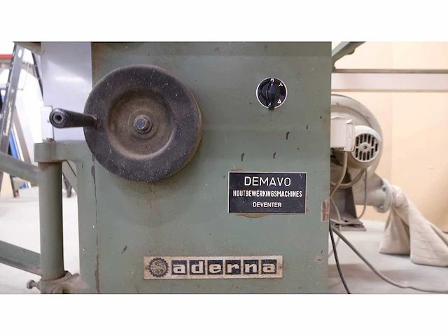 Graveermachines en freesslijpmachine (3x) - afbeelding 6 van  7