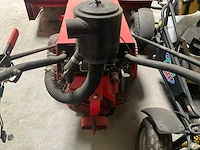 Gravely 12 professional werktuigdrager met veegborstel - afbeelding 5 van  9