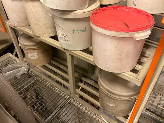 Gravimix, motan hps-06-1 doseerunit en metaaldetector - afbeelding 17 van  18